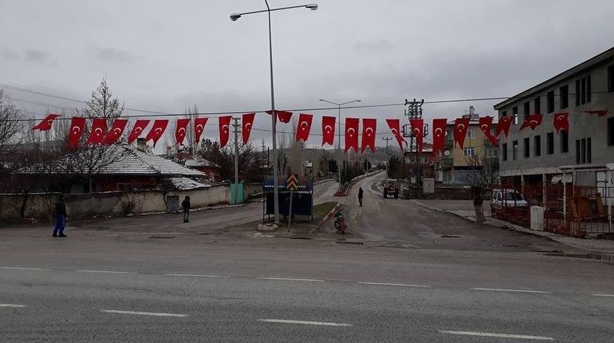 Köylülerden Zeytin Dalı Harekatı’na Türk Bayraklı Destek