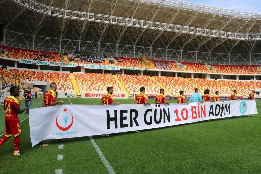 S&uuml;per Lig: Evkur Yeni Malatyaspor: - Atiker Konyaspor: 1 (ilk Yarı)