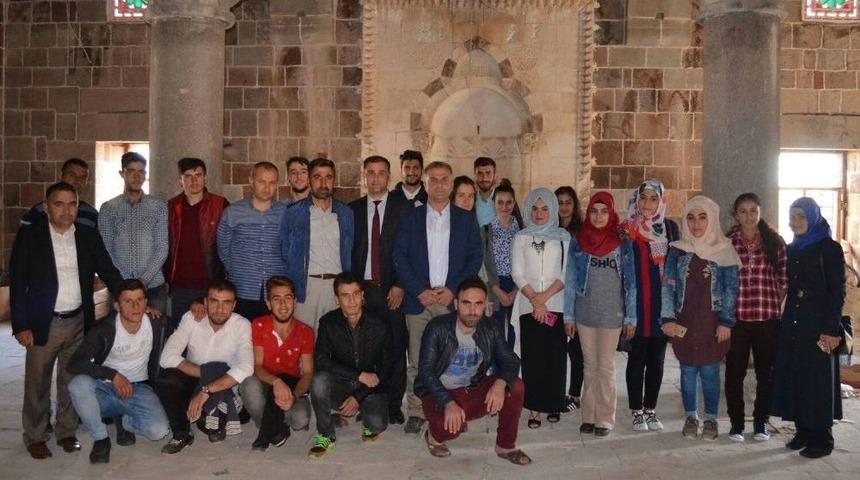 Kyk &Ouml;ğrencileri Tarihi Mekanları Gezdi