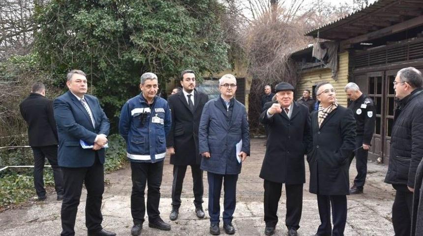 Vali &Ccedil;eber,virane Haldeki Kardemir Sosyal Tesislerini Gezdi