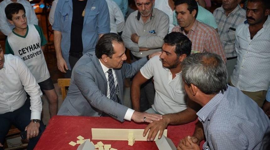 Emniyet M&uuml;d&uuml;r&uuml;nden Kahvehanede Uyuşturucu Uyarısı