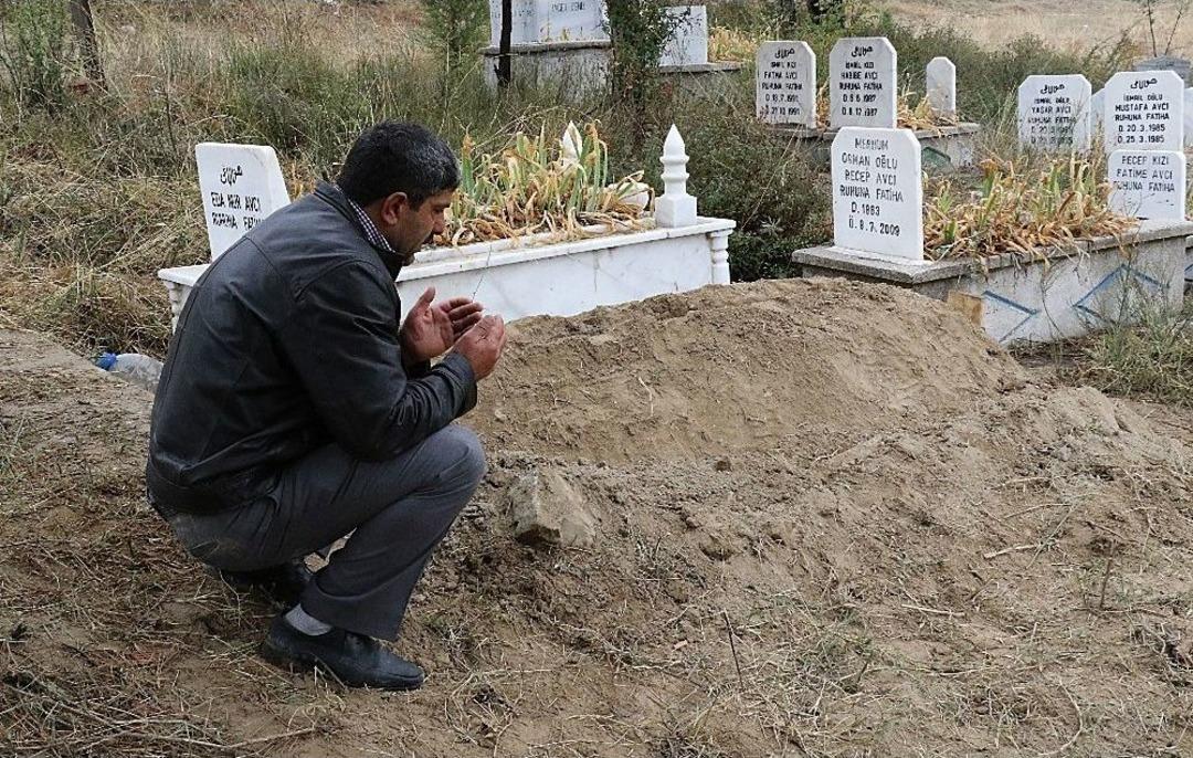 Kızının Katillerini Bulamadan Hayatını Kaybetti