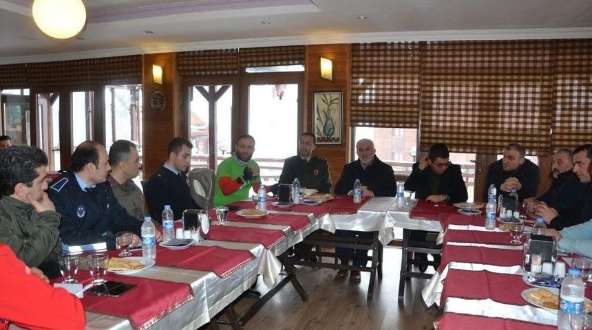 Kardan Adam Şenliği&rsquo;ndeki Konserler Ve M&uuml;zik Eğlence Programlarına "zeytin Dalı" İptali