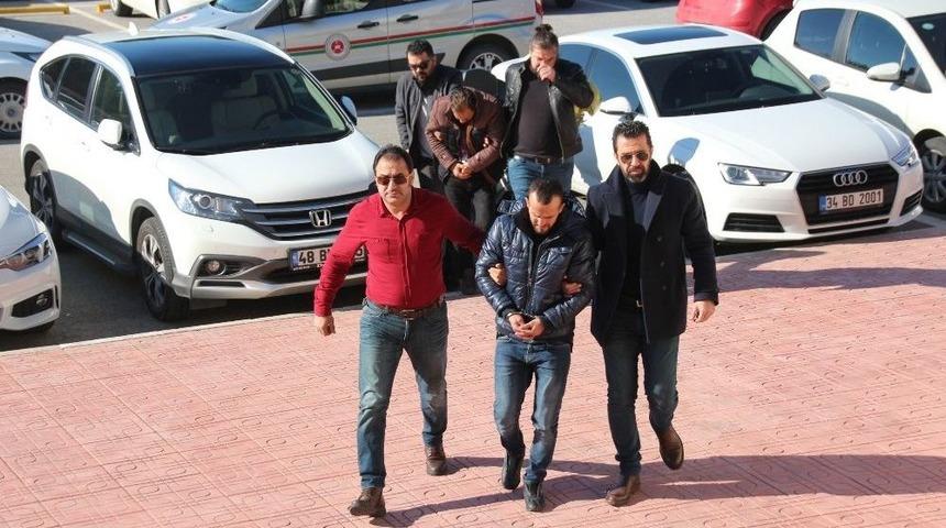 Uyuşturucu Ticareti Su&ccedil;undan Yakalandılar Serbest Bırakıldılar