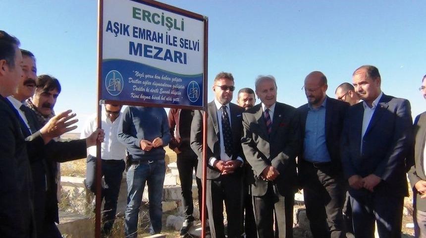 Halk Ozanları Ercişli Emrah Ve Erzurumlu Emrah Ş&ouml;lenle Anıldı