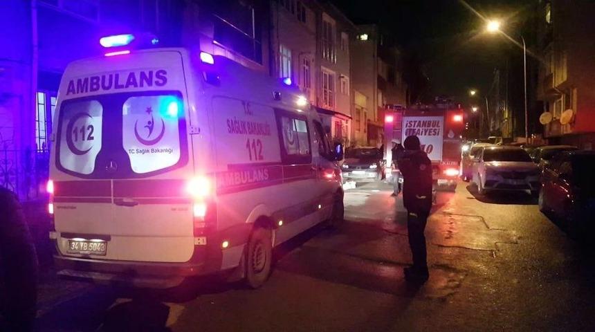 Balkondan D&uuml;şt&uuml;, Demir Korkuluklara Saplandı