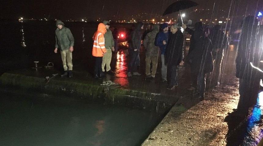 Ordu&rsquo;da Polis Otosu Denize D&uuml;şt&uuml;: 1 Polis Kayıp, 1 Polis Yaralı