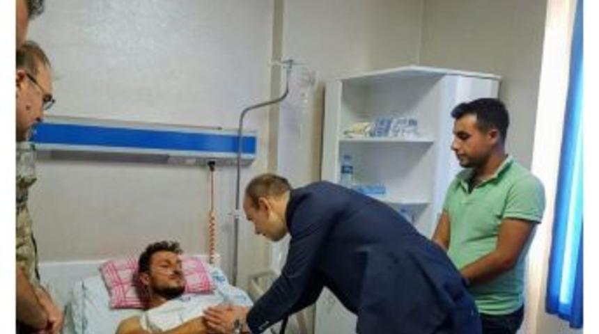 Kaymakam Yaralı Korucuyu Ziyaret Etti