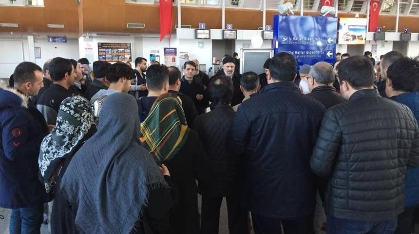 Umreciler Kutsal Topraklara Uğurlandı