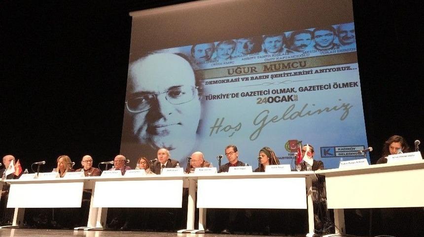 Gazeteci- Yazar Uğur Mumcu &Ouml;l&uuml;m&uuml;n&uuml;n 25&rsquo;inci Yılında Anıldı
