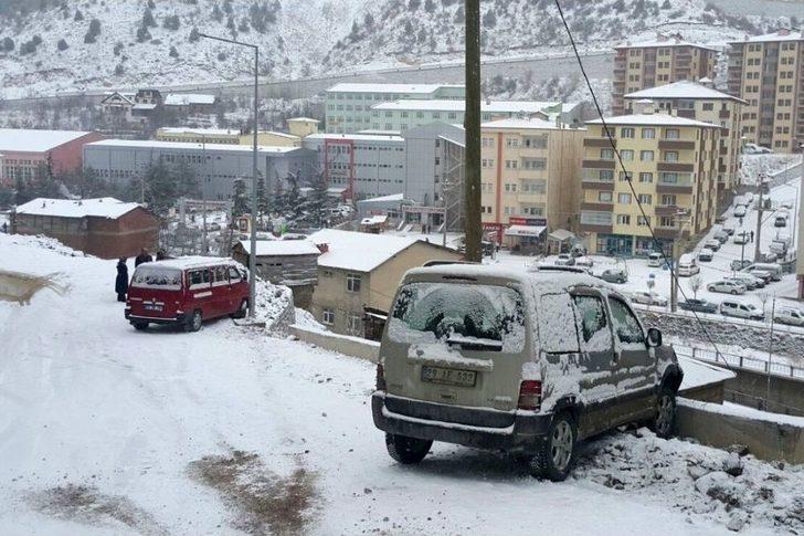 Gümüşhane’ye Beklenen Kar Yağışı Geldi G3