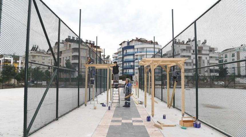 Konyaaltı Hurma Mahallesi&rsquo;ne Spor Parkı