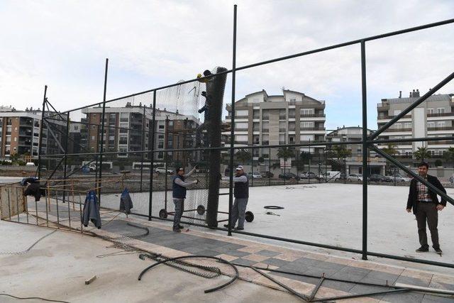 Konyaaltı Hurma Mahallesi’ne Spor Parkı