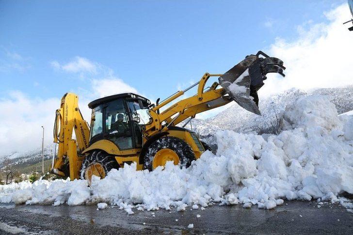 Büyükşehir Kar Timleri Görev Başında G1