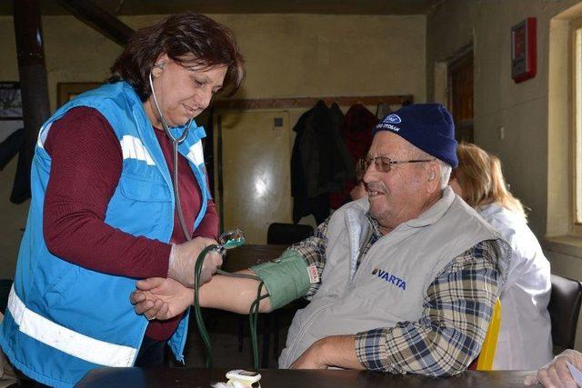 Kırsalda Sağlık Taramaları Devam Ediyor