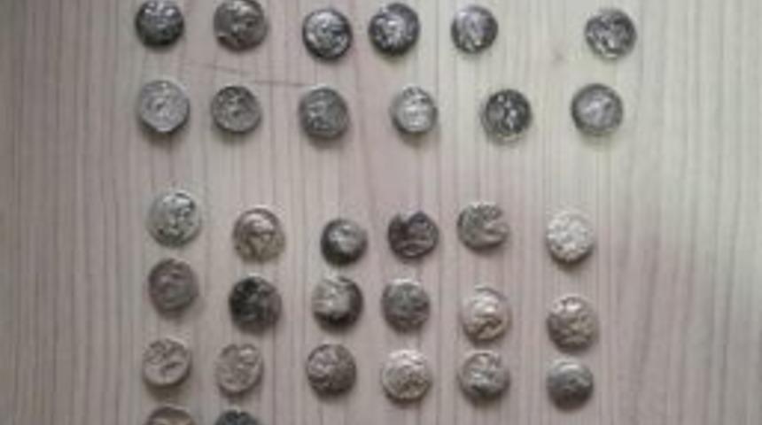 Satmak İstedikleri Sikkelerle Yakalandılar