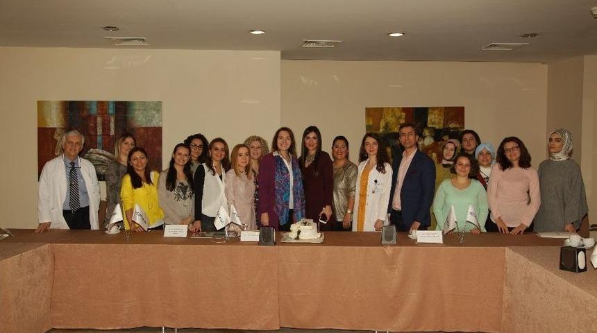 Hassas Anneler &Ccedil;ay Saatinde Sağlık İ&ccedil;in Bir Araya Geldi