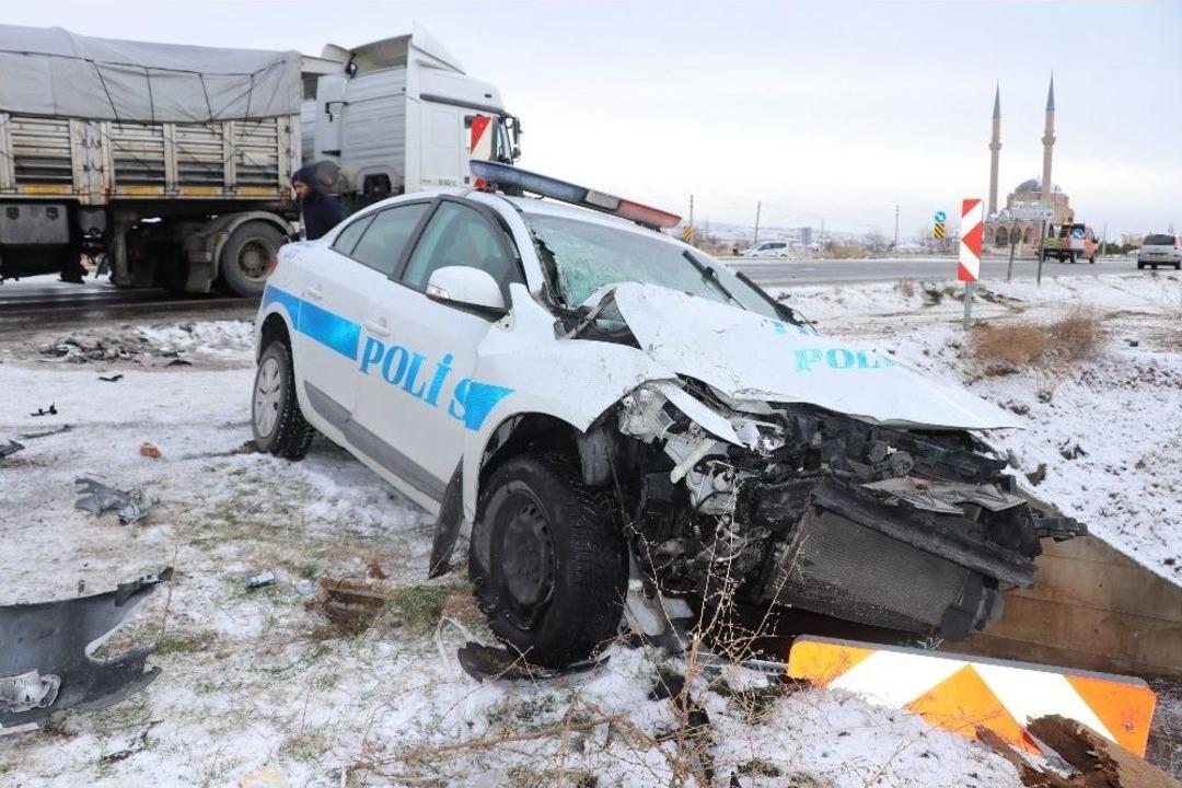 Aksaray&rsquo;da Trafik Kazaları: 2&rsquo;si Polis, 1&rsquo;i Jandarma 21 Yaralı