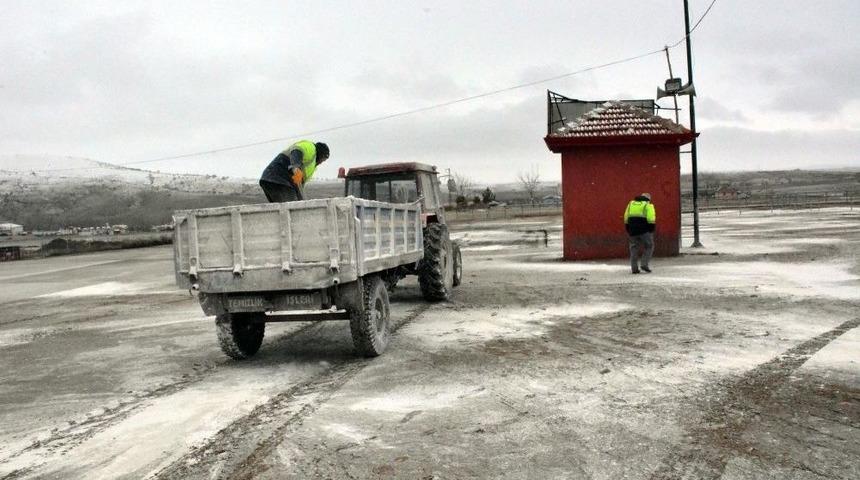 Sorgun&rsquo;da Hayvan Pazarı Şap Hastalığına Karşı Dezenfekte Edildi