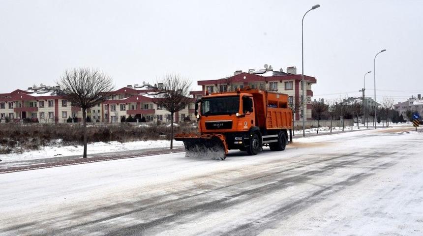 Sel&ccedil;uklu Belediyesi Acil M&uuml;dahale Ekipleri 7-24 Hazır