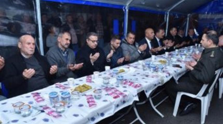 Vali Su&rsquo;dan Şehit Ailesine Ziyaret