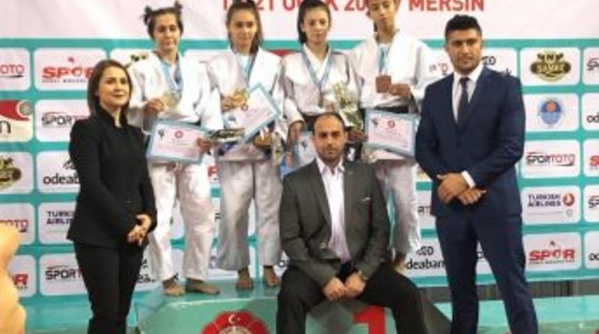 Gemlikli Judocunun B&uuml;y&uuml;k Başarası