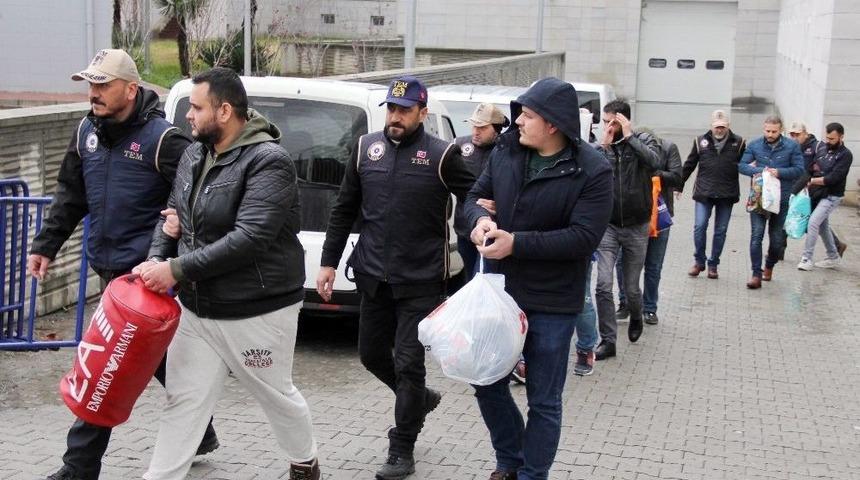Samsun&rsquo;da Deaş&rsquo;ın Adını Kullanarak Hara&ccedil; Toplayan 8 Iraklı Adliyeye Sevk Edildi