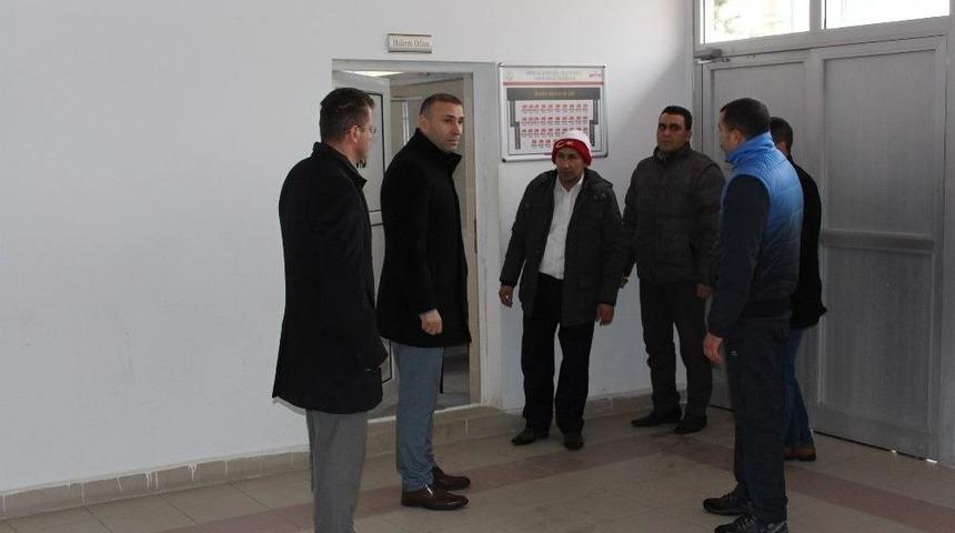 İl M&uuml;d&uuml;r&uuml; Bebek, Spor Tesislerini İnceledi