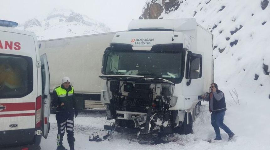 Eleşkirt&rsquo;te Trafik Kazası: 1 Yaralı