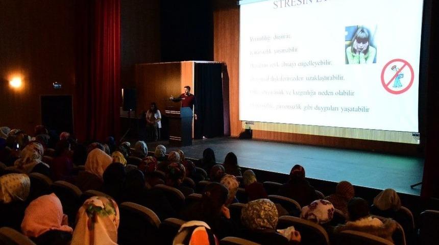 İpekyolu Belediyesinden &lsquo;stresle M&uuml;cadele&rsquo; Konulu Seminer