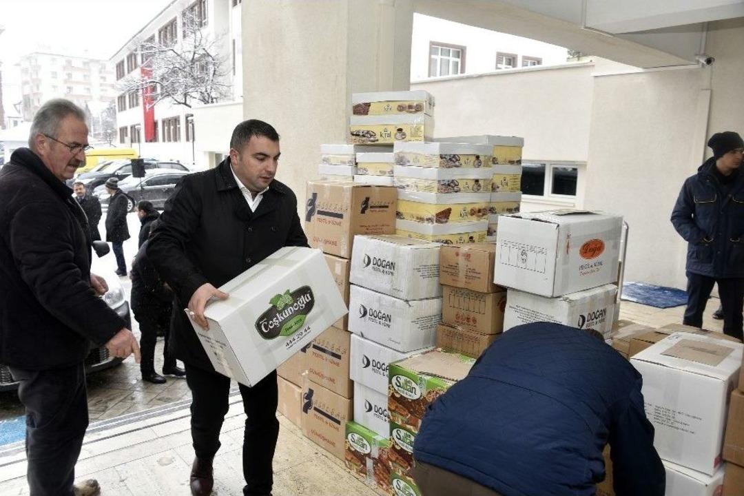 G&uuml;m&uuml;şhane&rsquo;den Zeytin Dalı Harekatı&rsquo;na Katılan Askerlere 1071 Kilogram Pestil Ve K&ouml;me