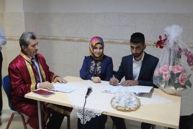 Tekirdağ Müftülüğünde İlk Resmi Nikah Kıyıldı