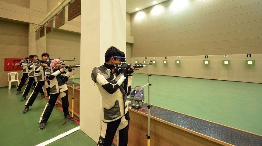 Mersin B&uuml;y&uuml;kşehir Belediyesi&rsquo;nin Kursiyerleri Dereceye Girdi