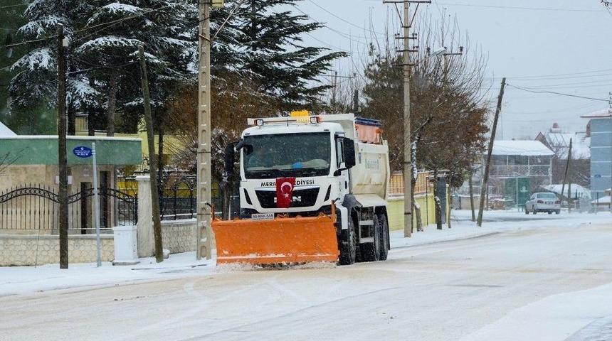 Meram Belediyesi Kar Temizleme Çalışmalarını Sürdürüyor