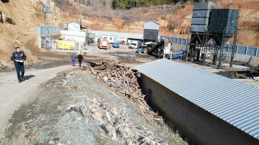 Denizli&rsquo;de K&ouml;m&uuml;r Madeninde G&ouml;&ccedil;&uuml;k: 1 &Ouml;l&uuml;, 1 Yaralı