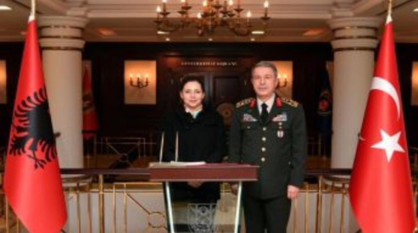 Arnavutluk Savunma Bakanı Xha&ccedil;ka, Orgeneral Akar&rsquo;ı Ziyaret Etti