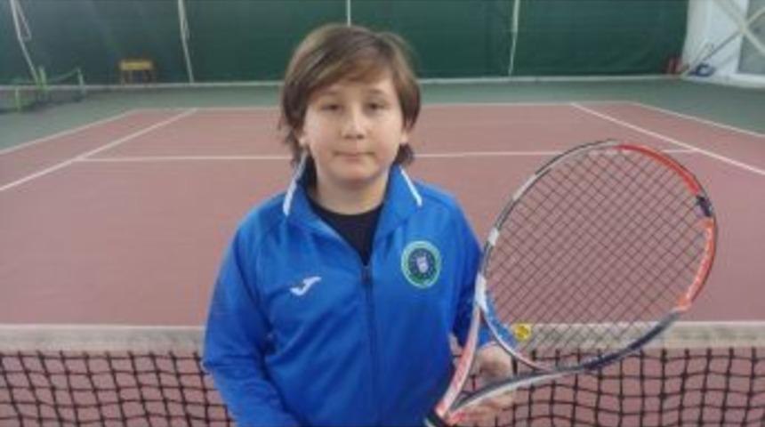 K&uuml;&ccedil;&uuml;k Sporcu Katar&rsquo;a U&ccedil;uyor