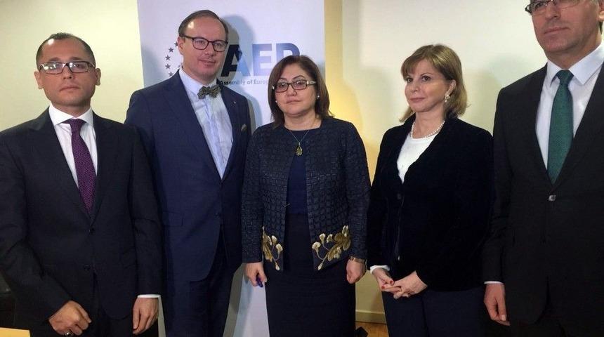 Başkan Şahin: "avrupa G&ouml;&ccedil;ten Şikayet Ediyorsa Afrin Operasyonunu Desteklemeli"