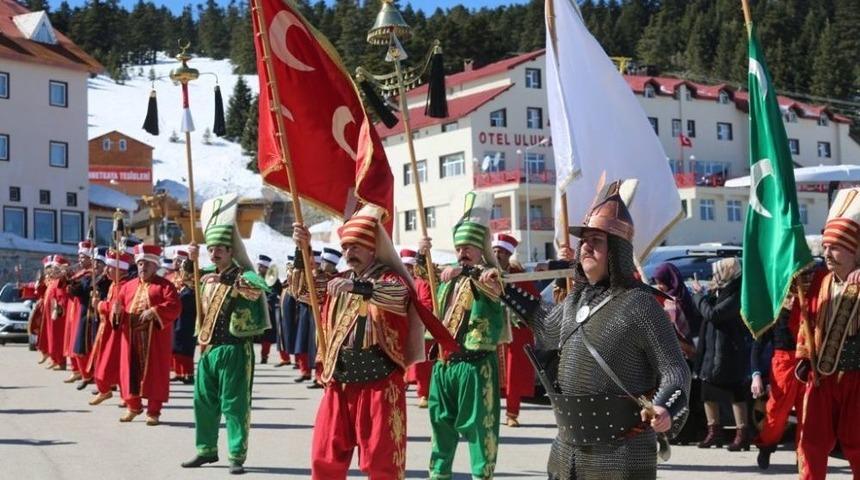 Ayyıldız Mehter Takımı Yeni Mehterleri Eğitiyor