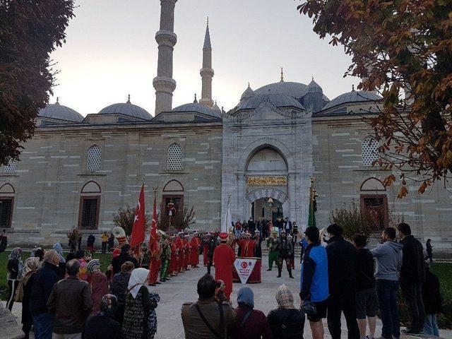 Ayyıldız Mehter Takımı Yeni Mehterleri Eğitiyor