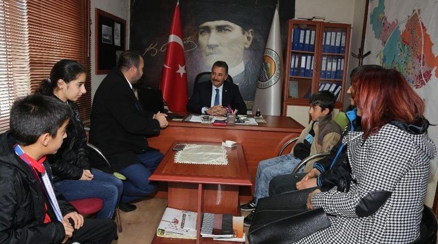 Başkan Tuna, &Ouml;zel Sporcuları Ağırladı