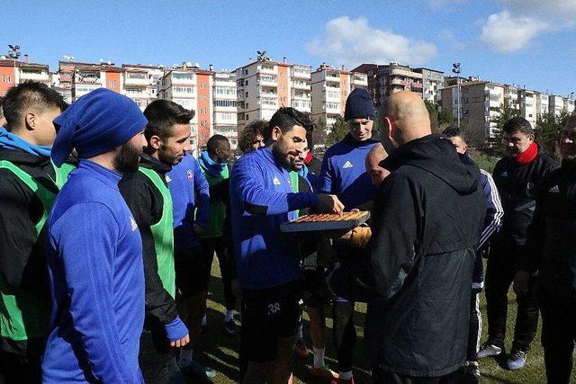 Karabükspor, Başakşehir Hazırlıklarını Sürdürüyor