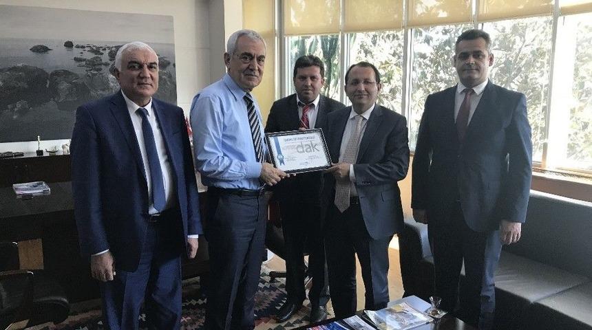 Zahit Balbay&rsquo;dan &ldquo;ahde Vefa&rdquo; &Ouml;rneği