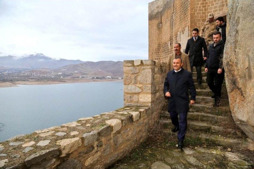 Vali Sonel Pertek&rsquo;te İncelemede Bulundu