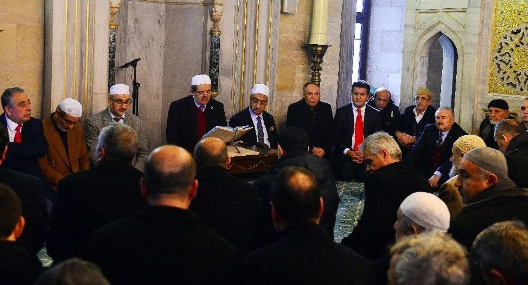 Mustafa Sarıg&uuml;l, Afrin Şehitleri İ&ccedil;in Mevlit Okuttu