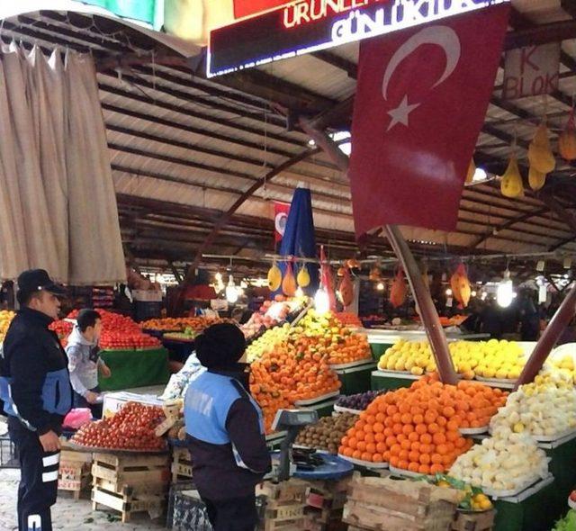 Alaşehir’de Pazarcı Esnafından Afrin’e Destek