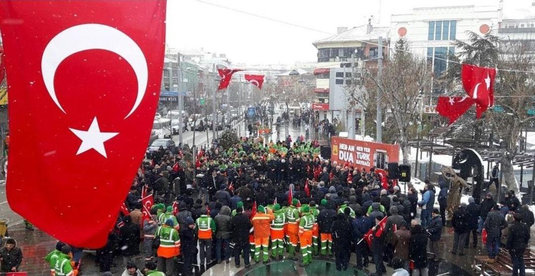 Konya&rsquo;da &ldquo;her An Dua Her Yer T&uuml;rk Bayrağı&rdquo; Kampanyası