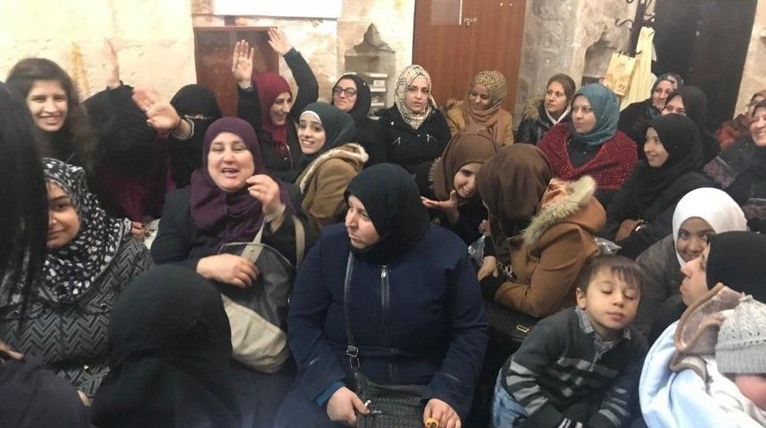 Suriyeli Kadınlar Çatom’da Liderlerini Seçiyor