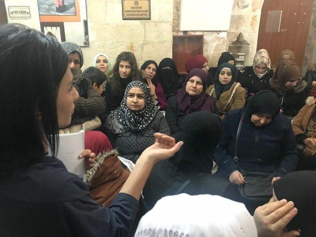 Suriyeli Kadınlar Çatom’da Liderlerini Seçiyor