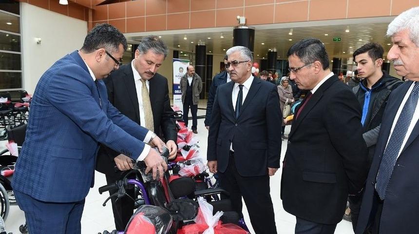 B&uuml;y&uuml;kşehir Engellilerin Yaşamını Kolaylaştırıyor